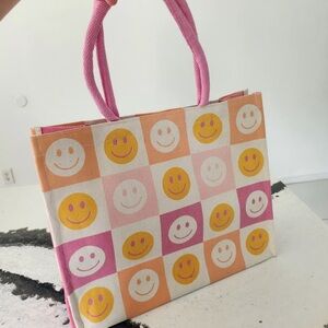 Smiley Face Tote💄💋